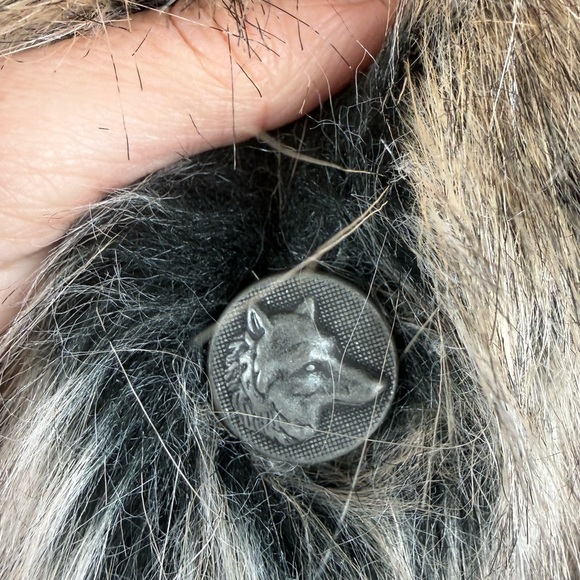 NWT SpiritHoods Direwolf Women’s Long Faux Fur Coat Heavy Warm Jacket XS - Picture 5 of 12